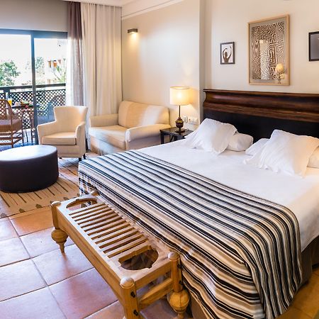 โรงแรมวินชีเอสเทรลลาเดลมาร์ มาร์เบยา ภายนอก รูปภาพ A room at the hotel