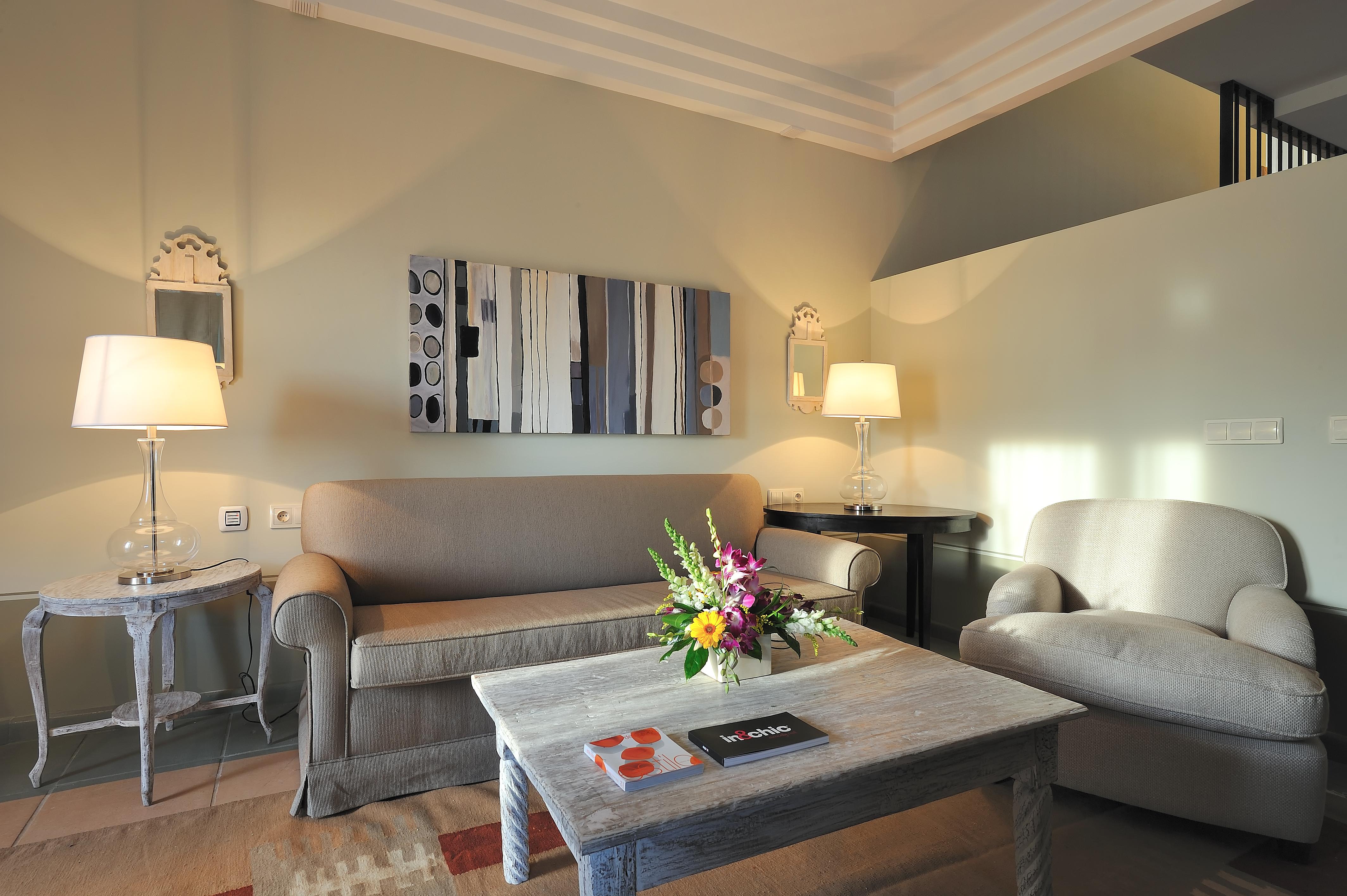 โรงแรมวินชีเอสเทรลลาเดลมาร์ มาร์เบยา ภายนอก รูปภาพ A living room