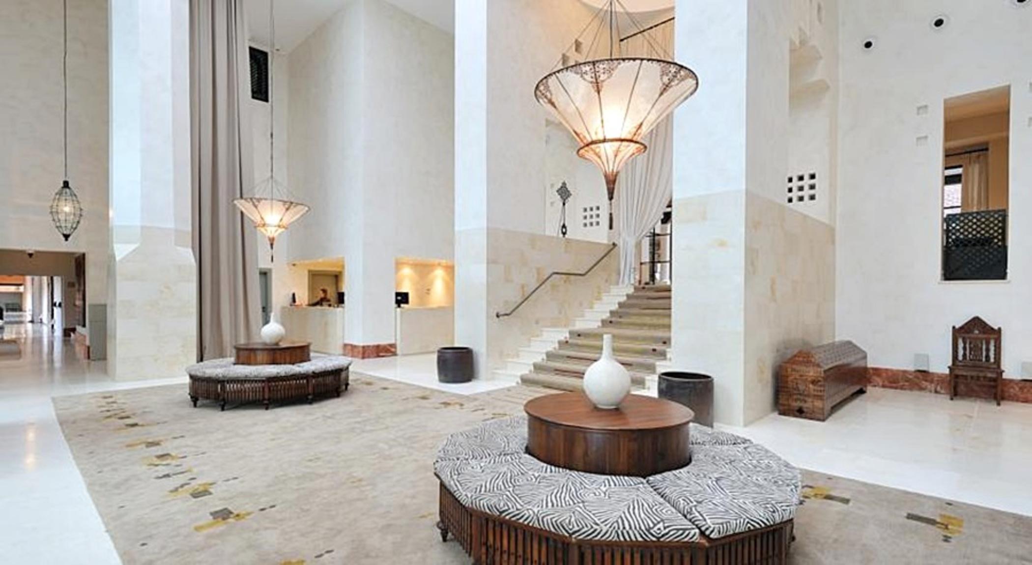 โรงแรมวินชีเอสเทรลลาเดลมาร์ มาร์เบยา ภายใน รูปภาพ The lobby of the hotel
