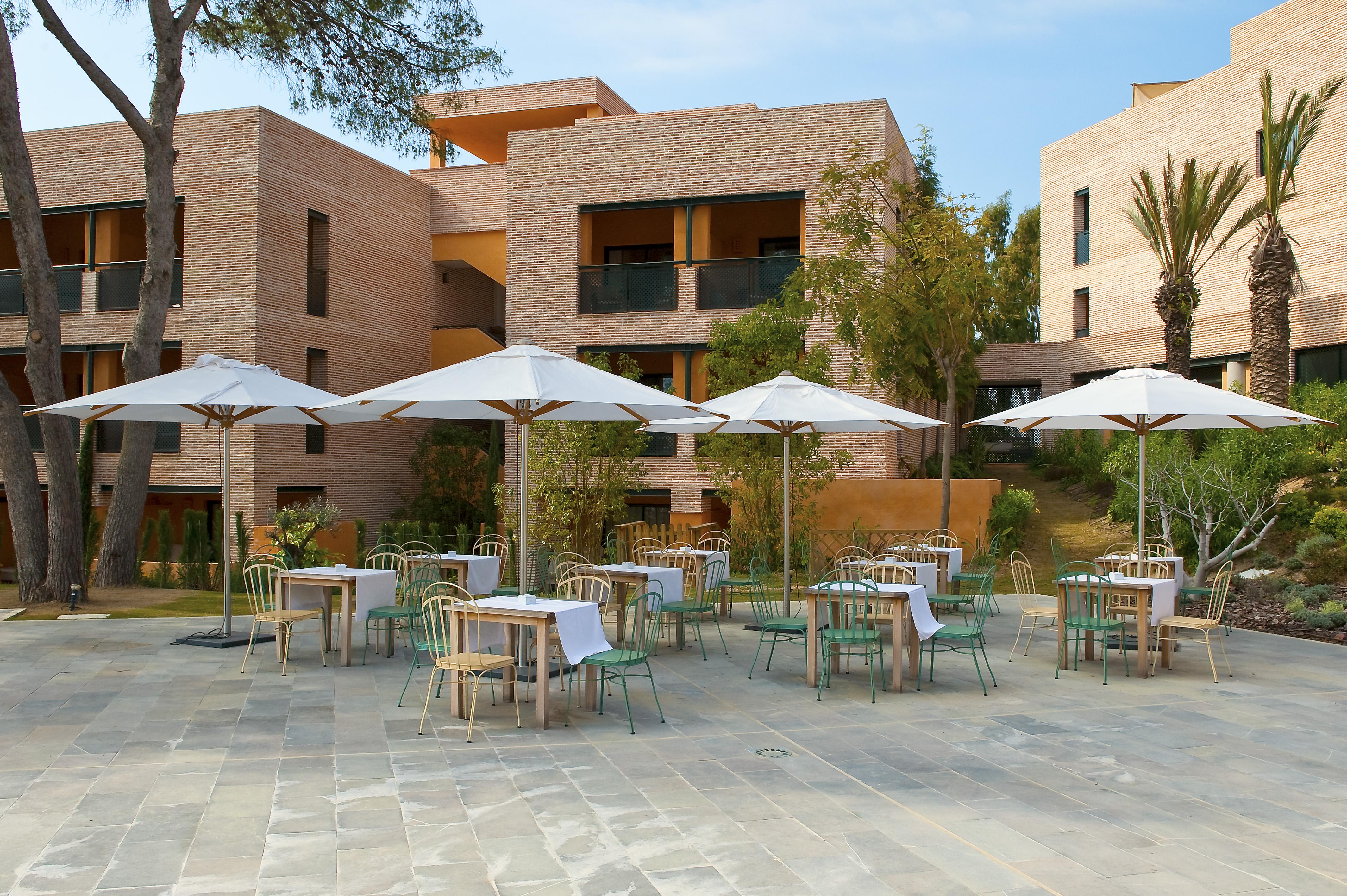 โรงแรมวินชีเอสเทรลลาเดลมาร์ มาร์เบยา ภายนอก รูปภาพ The hotel's restaurant